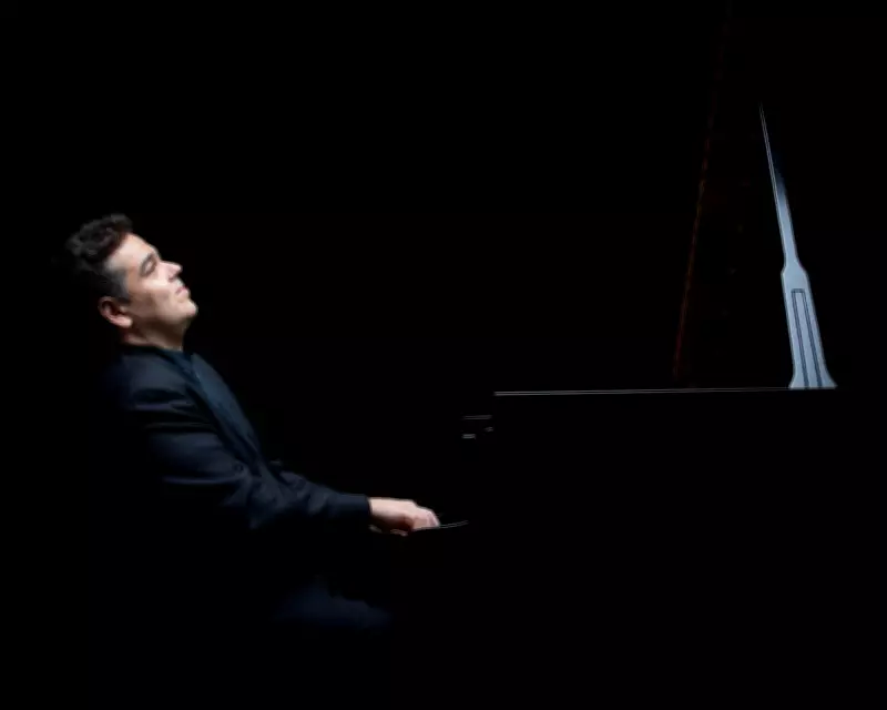 Arcadi Volodos Binds Schubert and Schumann with Playful Elegance