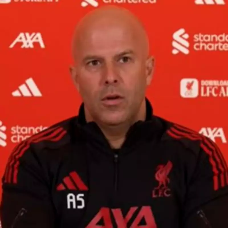 Arne Slot Responds to Mo Salah's Criticism Ahead of Liverpool's Finale