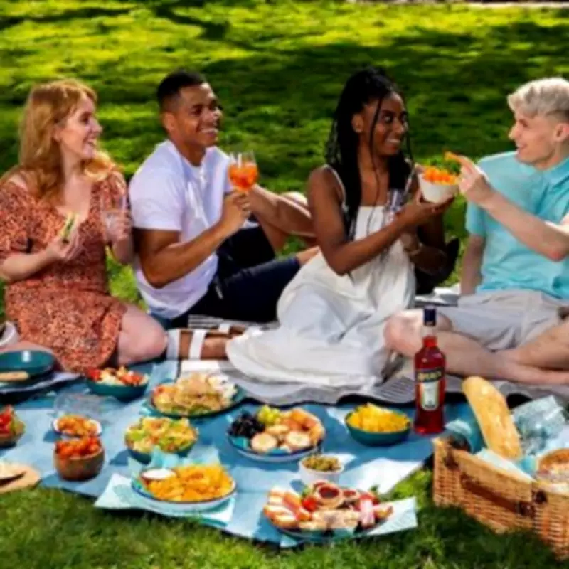 Brits Reach for Aperol at Just 16°C, Deliveroo Orders Surge 400%