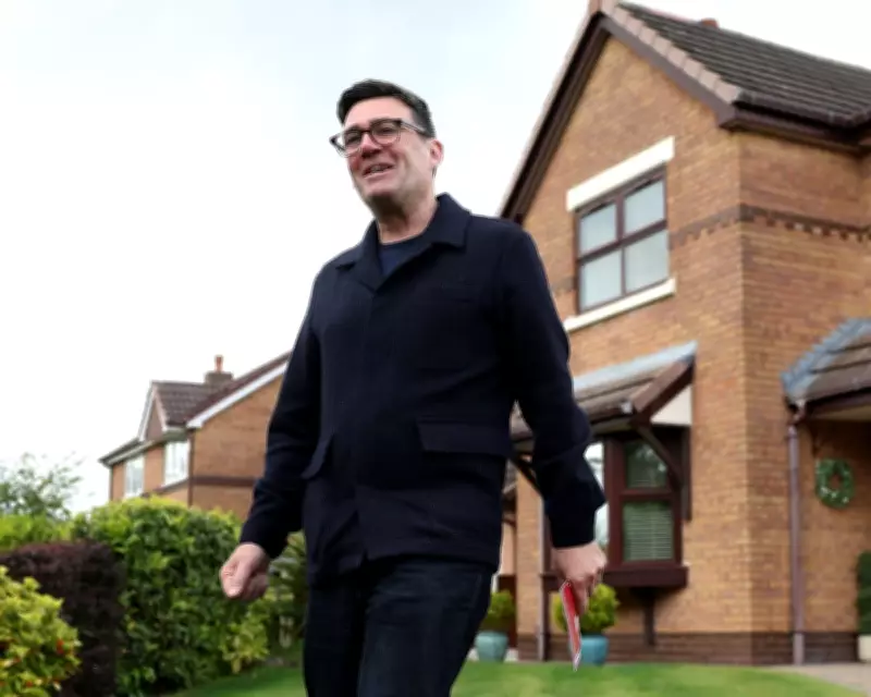 Burnham backs Mahmood's immigration curbs in blow to Labour left