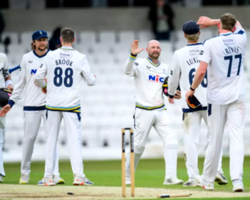 County Cricket: Hampshire vs Notts, Yorkshire vs Surrey Day Four