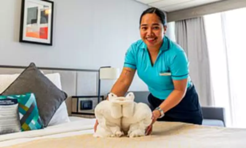 Cruise Ship Towel Artist Creates Adorable Animal Designs in Seconds
