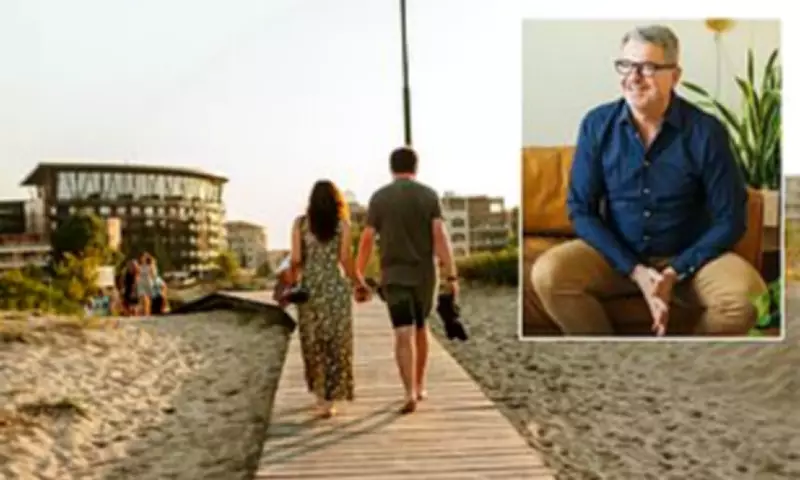 Dentist Warns Slumping on Couch After Meals Harms Health
