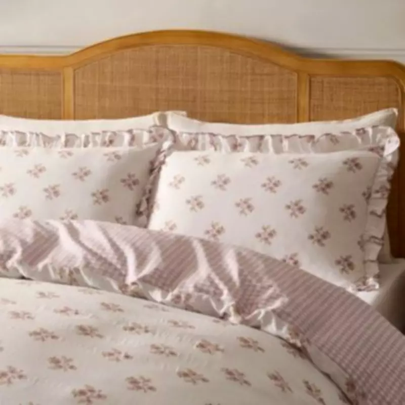 Dusk's 100% Cotton Floral Bedding Set Now 50% Off for Cooler Sleep