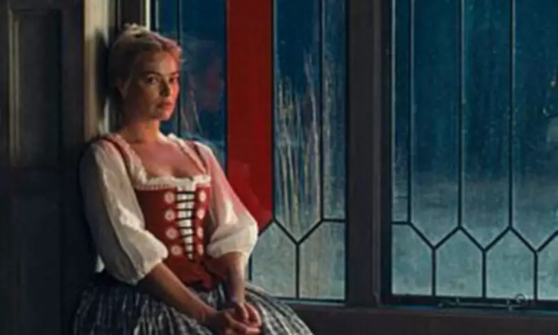 Emerald Fennell Regrets Cutting Margot Robbie's Hairy Armpits Scene