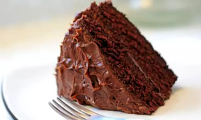 Evenings Drive Hedonic Eating: Body Clock Fuels Indulgence