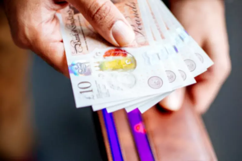 Finance Expert Tips to Stretch Your Summer Holiday Budget
