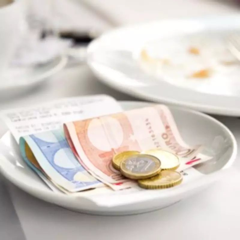Foodie's €12 Three-Course Meal in Benidorm Leaves Holidaymakers Stunned