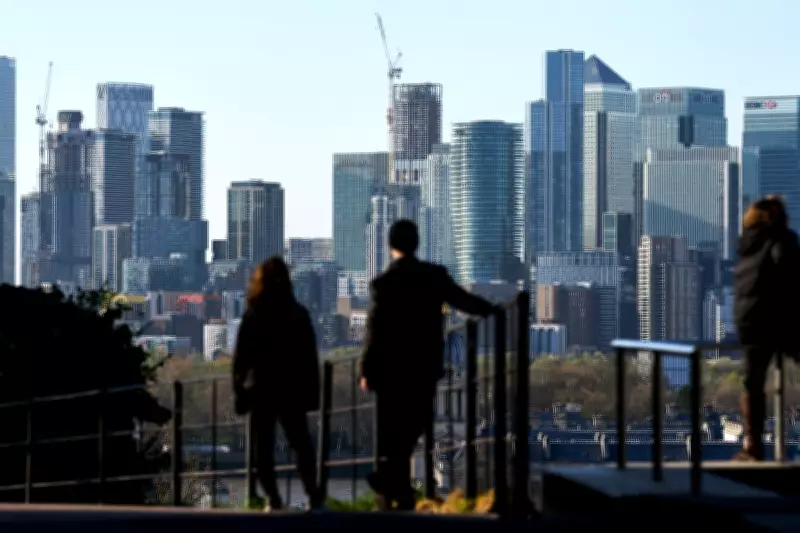 FTSE 100 Edges Up Amid Cautious Optimism Over US-Iran Talks