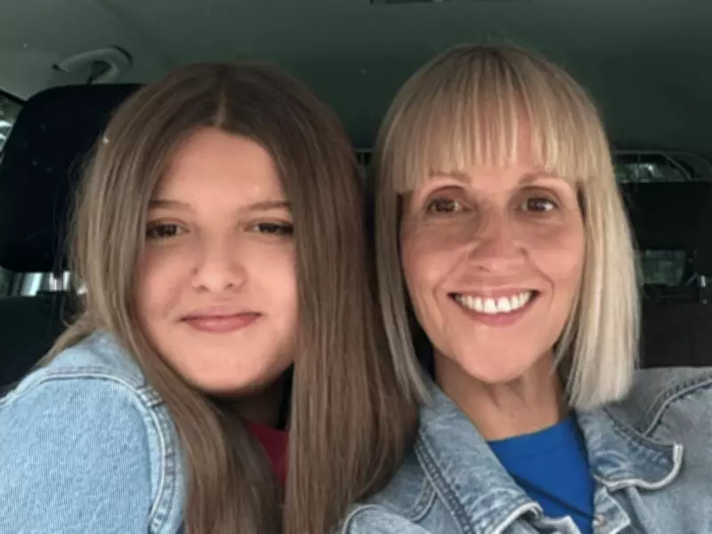 Girl swept to sea in 'blink' dies; mum and hero drown saving her