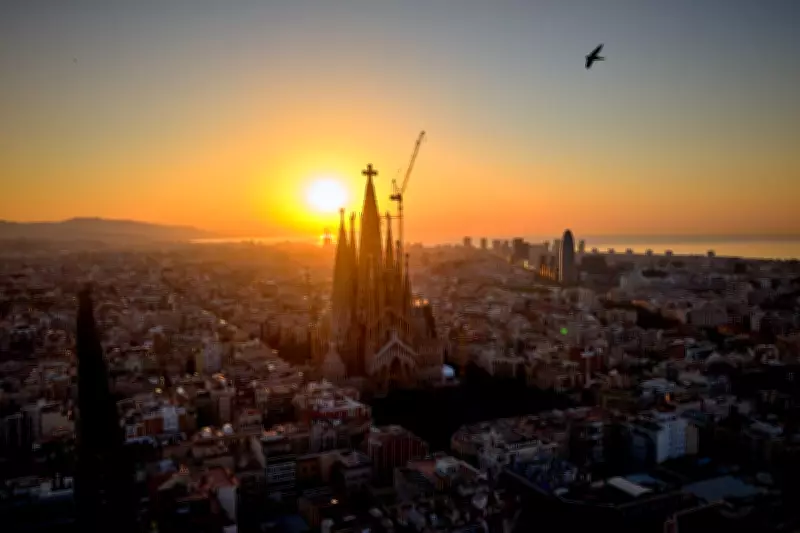 Global Photos: Sagrada Familia Sunset and Eid al-Adha Prayers