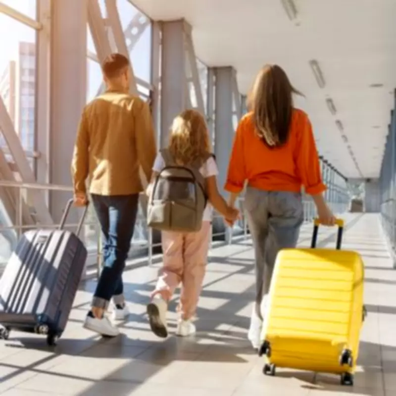 Holidaymakers Hail £6.50 Luggage Tracker as Affordable AirTag Alternative