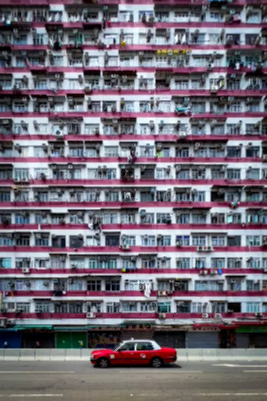 Hong Kong Taxi Photo Wins Mobile Photography Award