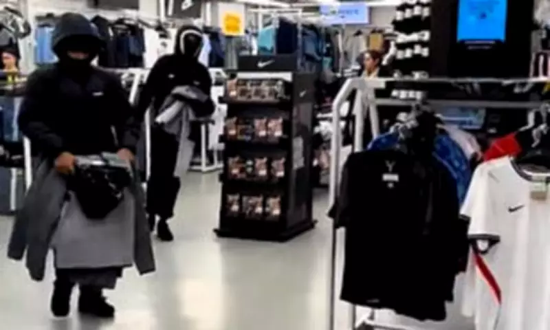 Hooded Youths Raid JD Sports in Ilford, Staff Fight Back