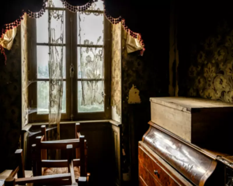 Hunger and Thirst Review: Social Realism Meets Gothic Horror