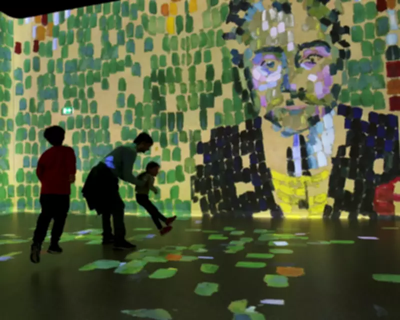 Immersive Art for Kids: Screen Time vs Real Art Experience