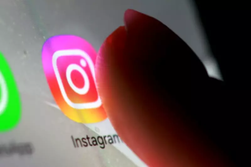 Instagram Launches 'Instants' for Disappearing Photos with Friends