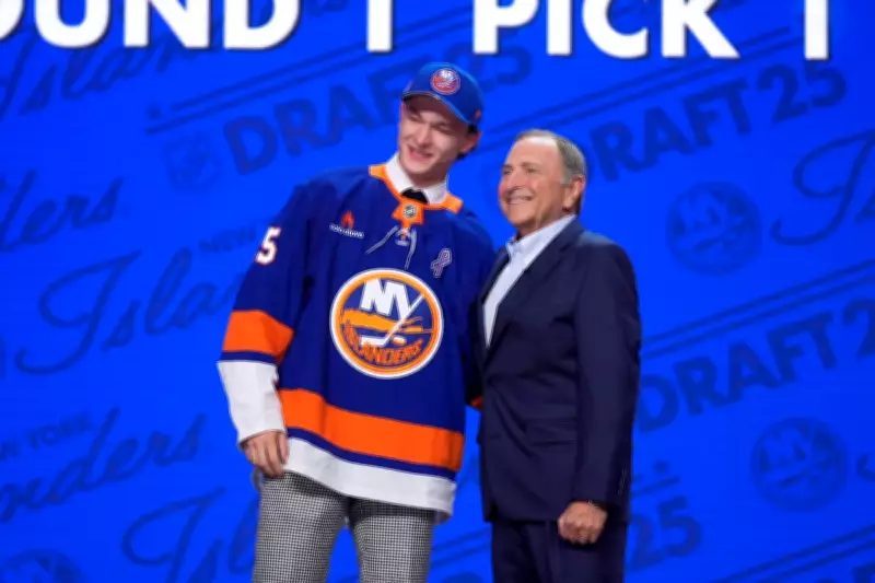 Islanders Donate $150K for Child Center Honoring Matthew Schaefer's Mother