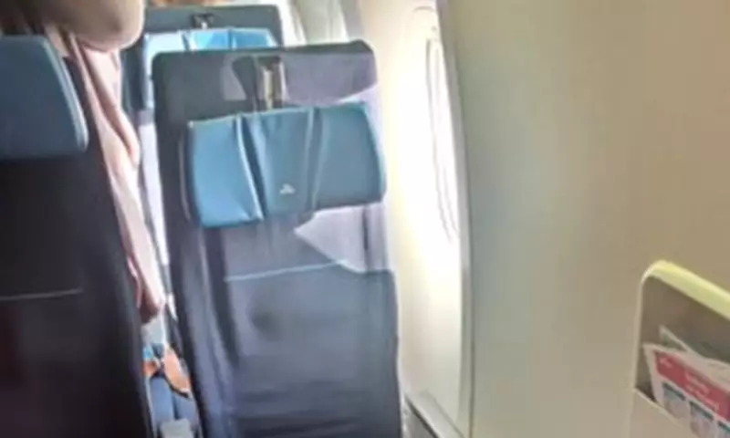 KLM Passenger Demands Refund for 'Abnormally Small' Seat After 8-Month Wait