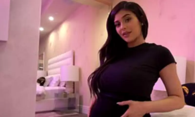 Kylie Jenner Reveals She 'Freaked Out' at 19 Pregnancy