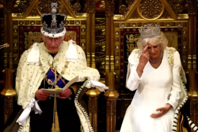 Labour's Leadership Pantomime Alienates Voters, Parliament Pauses