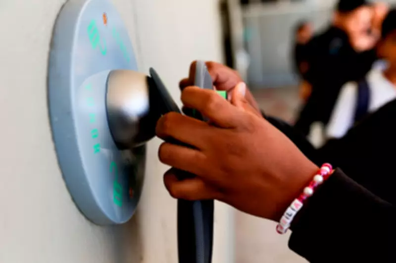 Largest Cell Phone Ban Study Shows Mixed Results for Schools