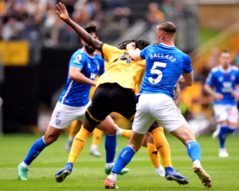 Le Bris Slams 'Hard to Digest' Red Card for Hair Pull as Sunderland Draw