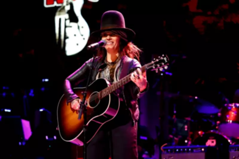 Linda Perry to Receive Special Ivor Novello Award for UK Music Influence