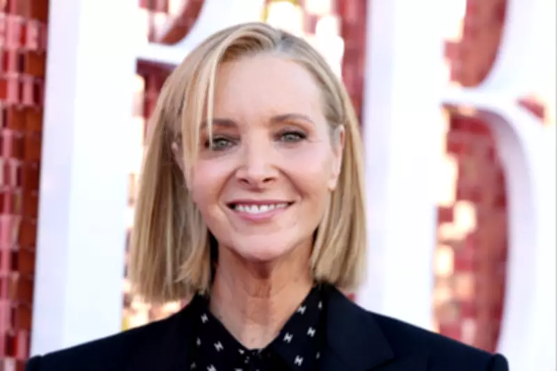 Lisa Kudrow Calls Ross a 'Horrible' Boyfriend in Friends Debate