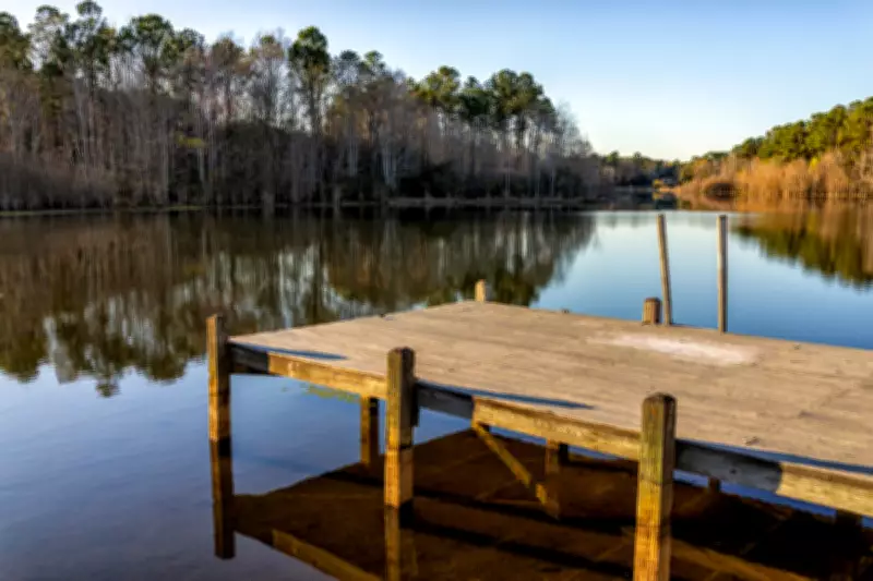 Loose Umbrella Kills Woman at South Carolina Lakeside Restaurant