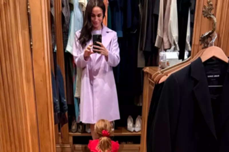 Meghan and Sienna's Flawless Mum Image Sparks Amandaland Popularity