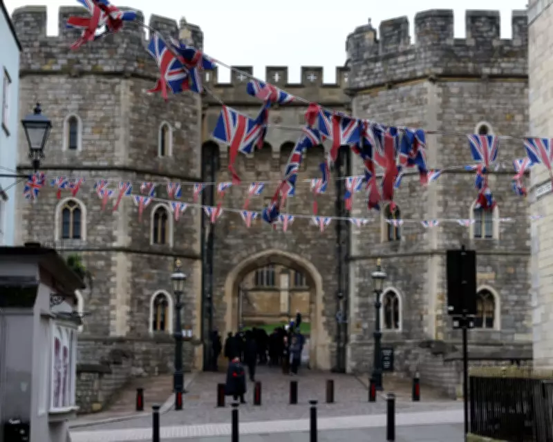 Met Police Probes Officers Accused of Sleeping on Duty at Windsor Castle