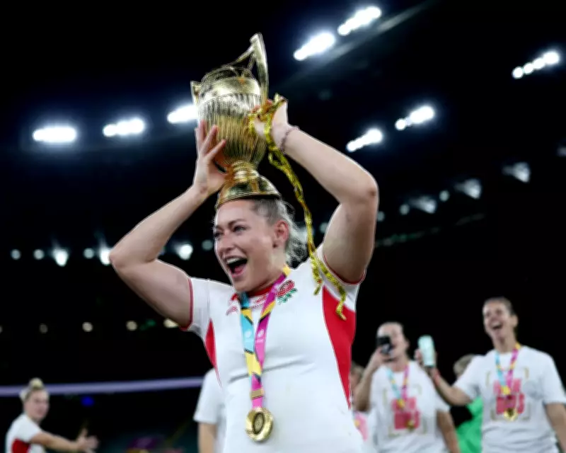 Mo Hunt on England's Dominance and Her Injury Setback in Women's Rugby