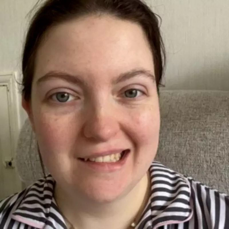 Mum's Itchy Ear Led to Facial Paralysis: Ramsay Hunt Syndrome
