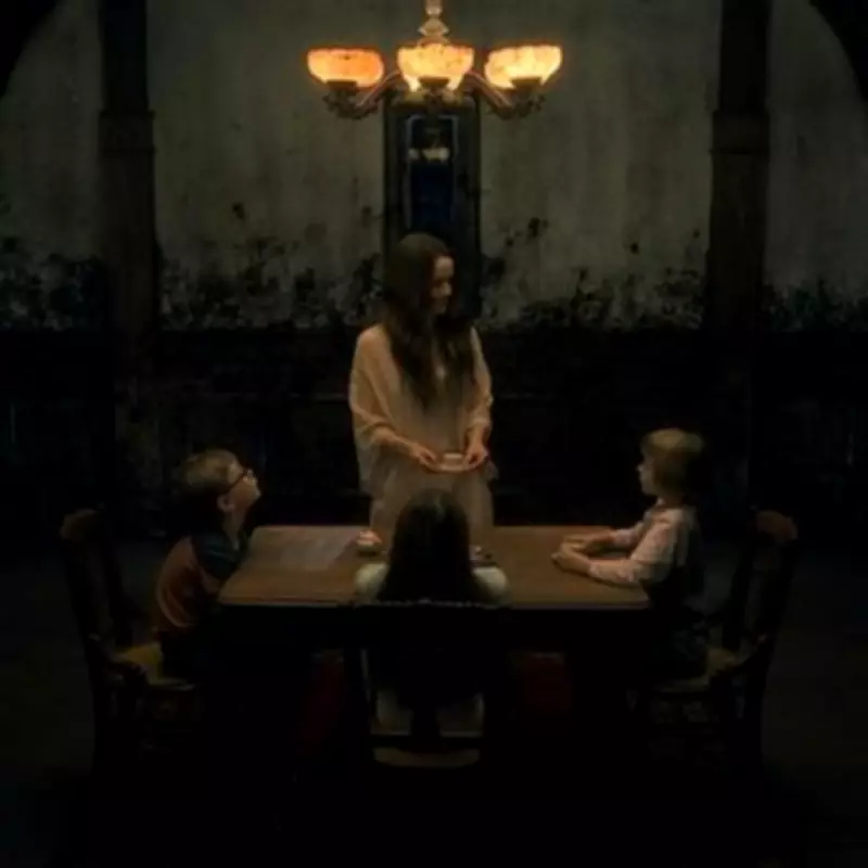 Netflix's 'The Haunting of Hill House' Praised as a Must-Watch Horror Series
