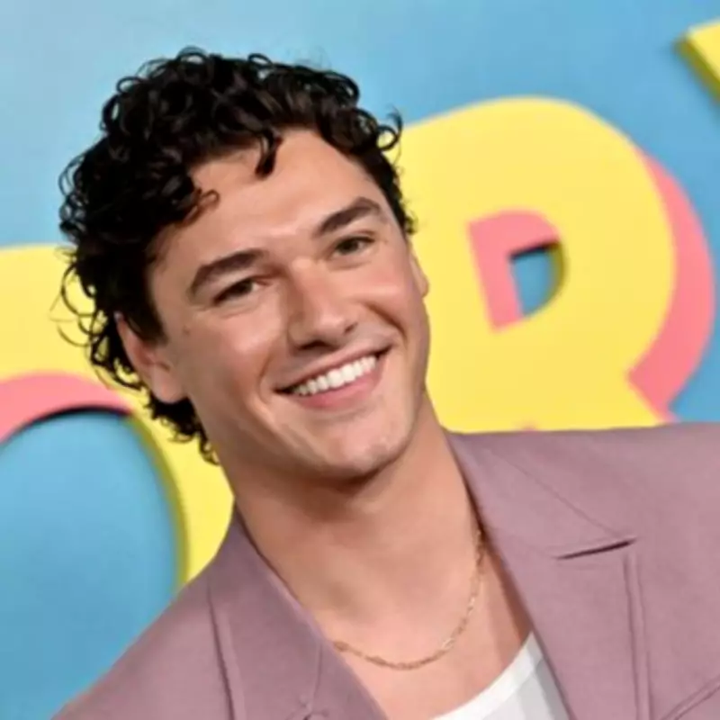 Off Campus Star Belmont Cameli's Girlfriend: Meet TV Writer Raina Morris