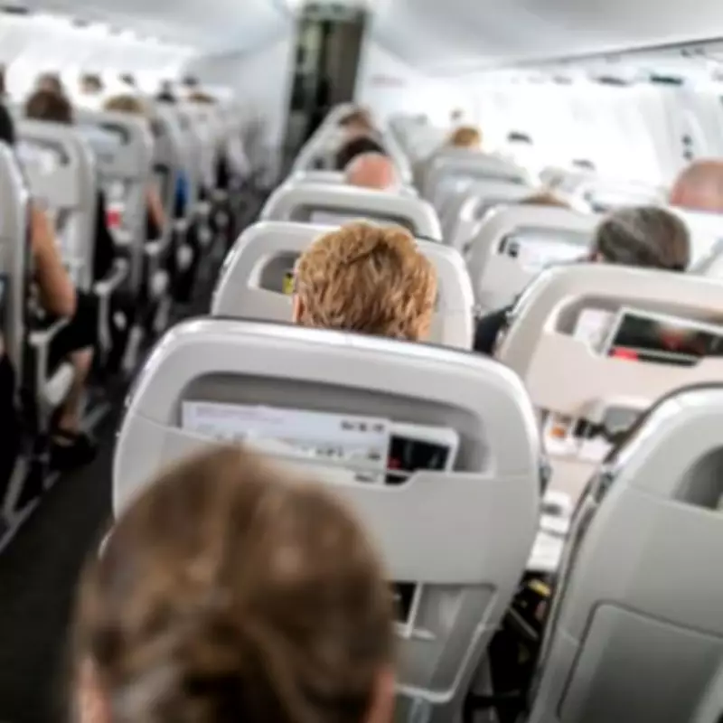 Passenger Refuses Seat Swap with Pregnant Woman, Praised Online