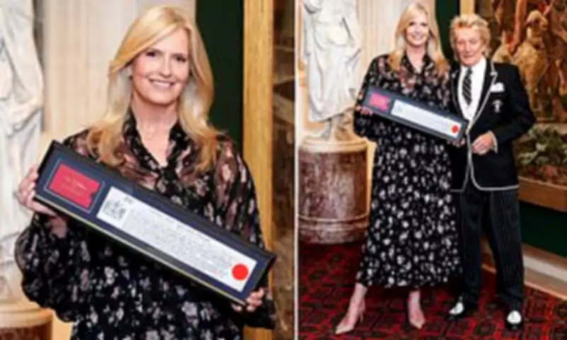 Penny Lancaster Receives Freedom of the City of London for Police and Charity Work