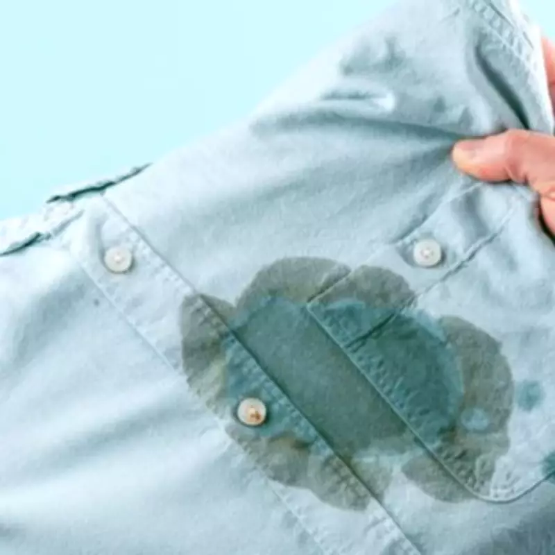 Remove Oil Stains in 15 Minutes with Baking Soda and Dish Soap