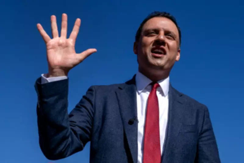 Sarwar pledges to 'chop' NHS waiting lists in Glasgow dojo visit