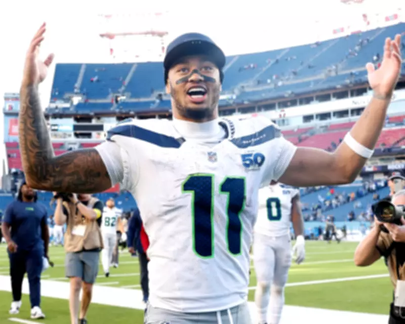 Seahawks Star Smith-Njigba Jokes After Receiving Wrong NFL Trophy