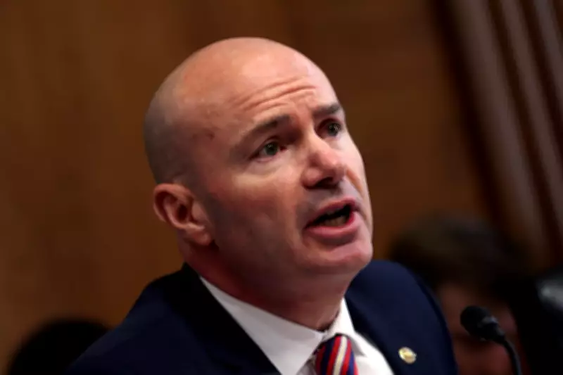 Senator Mike Lee Criticized for Sharing Offensive Meme Comparing Elizabeth Warren to O.J. Simpson
