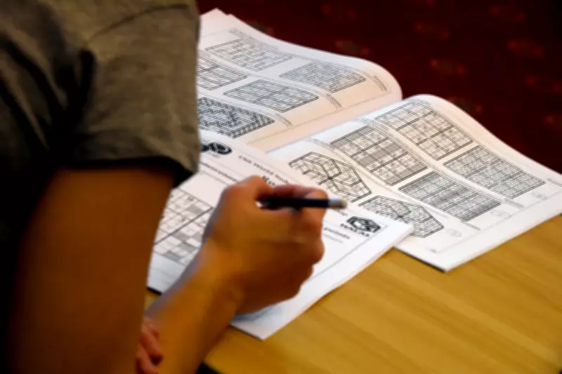 Simple Hobbies Could Slash Your Dementia Risk by Up to 23%