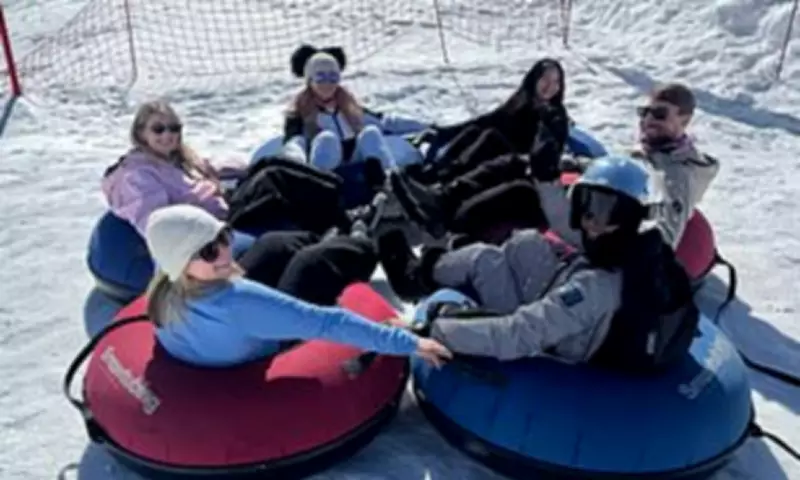 Singles Ski Trip Review: Dating Apps Go Offline in Tignes