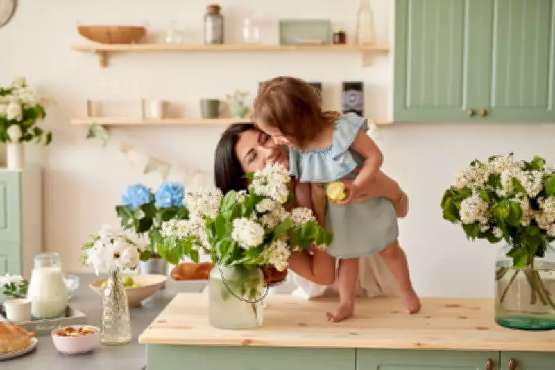 Sociologist Explains Why Tradwives Want to 'Make Patriarchy Great Again'
