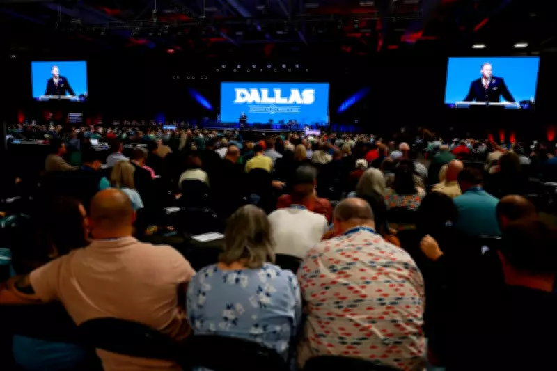Southern Baptist Membership Falls to Lowest Since 1973 Despite Attendance, Baptism Gains