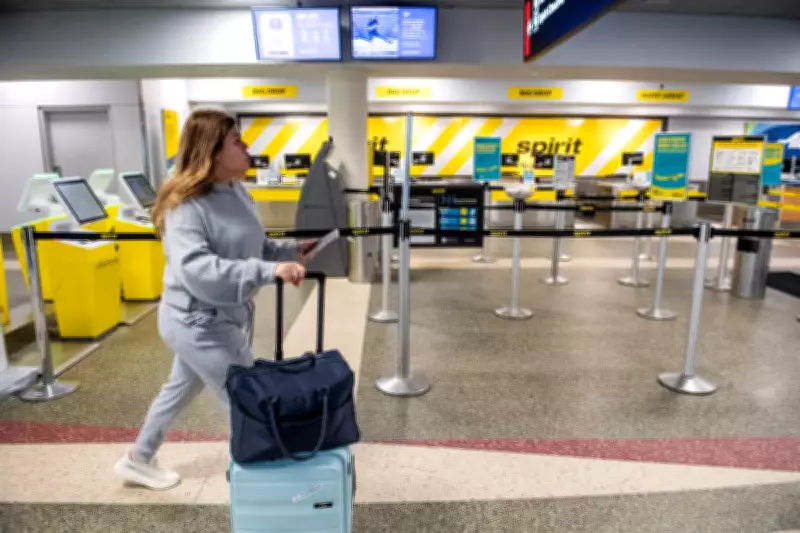 Spirit Airlines Shuts Down; Duffy Guarantees Refunds from Reserve Fund