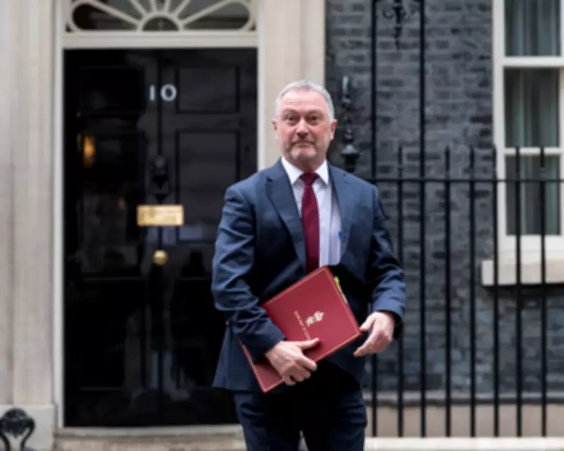 Steve Reed Warns Labour Against 'Doomscrolling' Through Leaders