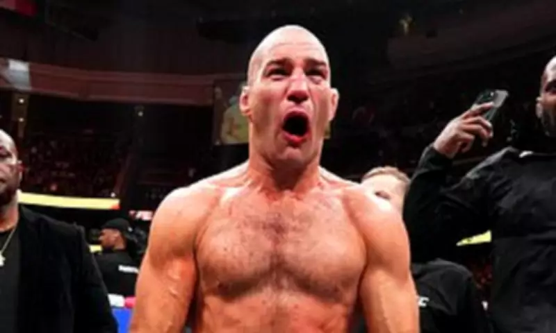 Strickland Regains UFC Middleweight Title in Split Decision Win Over Chimaev