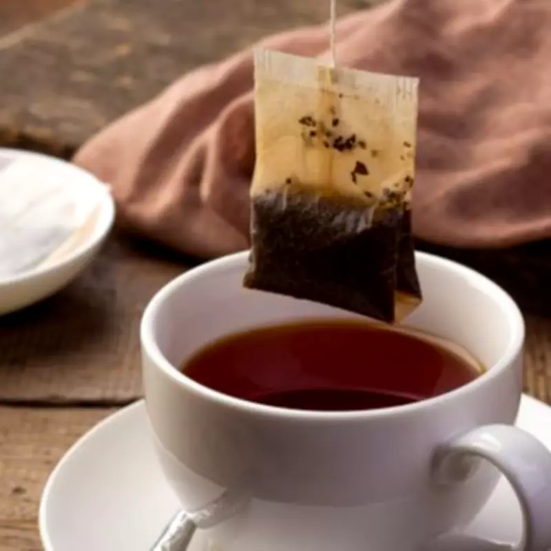 Tea Stirring Mistake: Etiquette Expert Reveals Correct Sugar Mixing Method